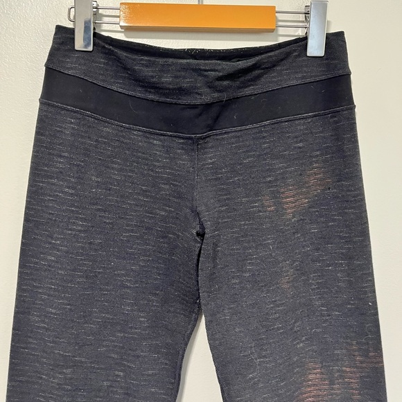 Lululemon Groove Pants Black Heathered Flare Leggings Size 6 - Picture 7 of 12